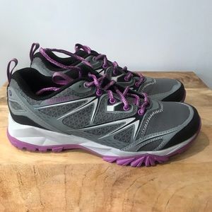 Women’s Merrell hiking shoes. New without tags